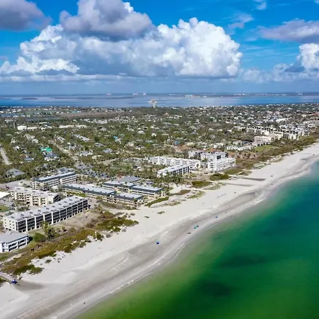Villa Compass Pointe #243